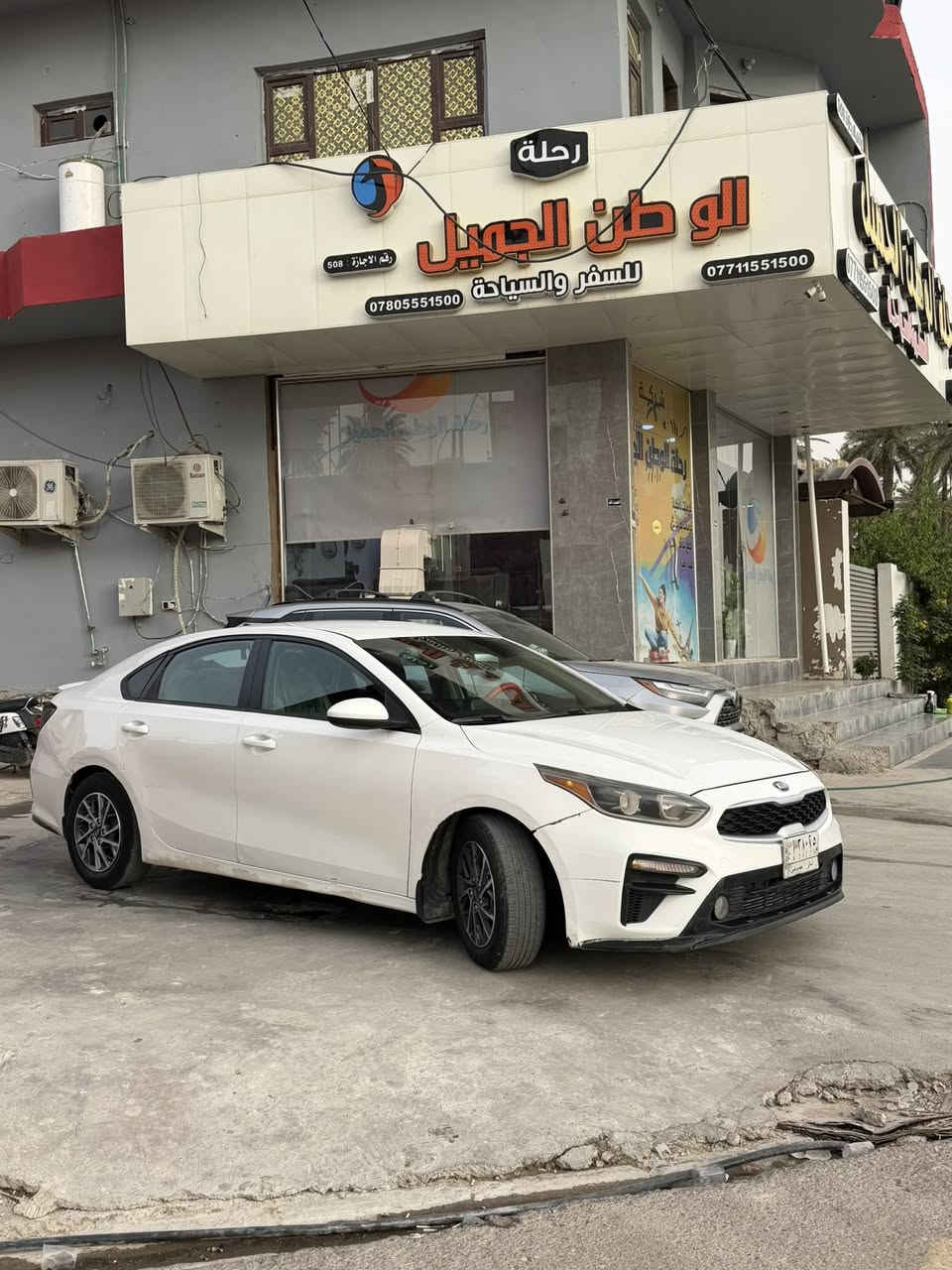 سلام عليكم
بيع او مراوس 
فورتي se 2020 
سياره ناعمه وخير من الله 
رقم السياره (ديالى) تحويل مباشر باسمي 
ملاحضه: 3 قطع صندوق وجامرلغات خلفيه فقط ضررها خلفي وبيها كم ملاحضه 
هاذا رقم صاحب سياره ( *********** ) 
اني مكلف بل نشر
