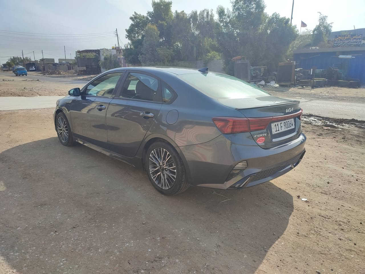 سلام عليكم فورتي موديل 2023للبيع جيتي لاين حادث مبدل جوملغ و باب اصليات رقم الهاتف ***********
