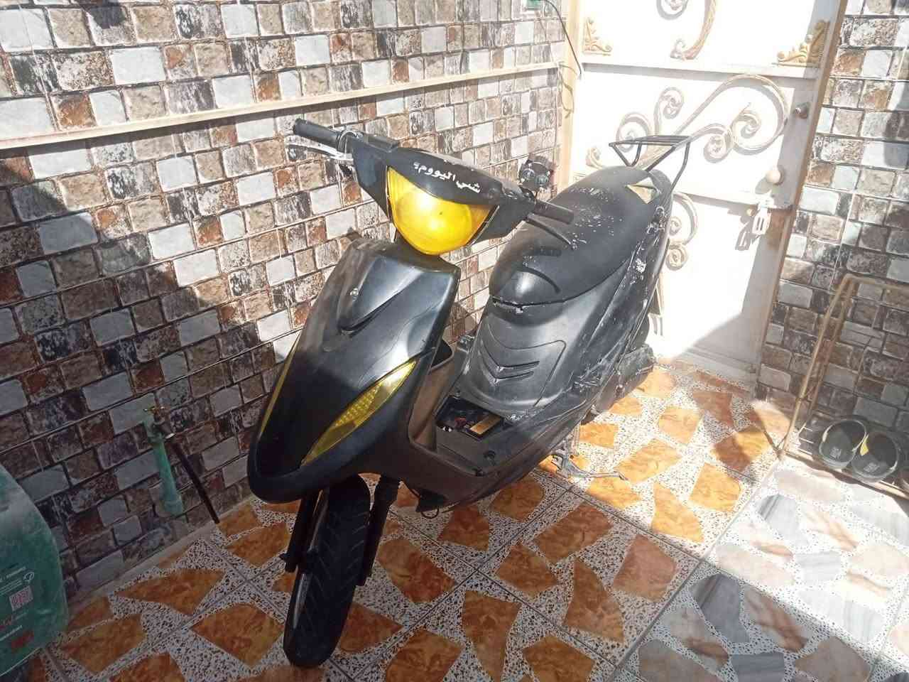 سلام عليكم دراجه ماكس عدله للبيع مفتوحه بوشه 50 بلاد هندر ولسلف عوزها باتري كهربايات كامله بس شد كامله كفراته السعر 375 وبيها مجال قليل المكان ناصريه مركز *********** الستفسار
