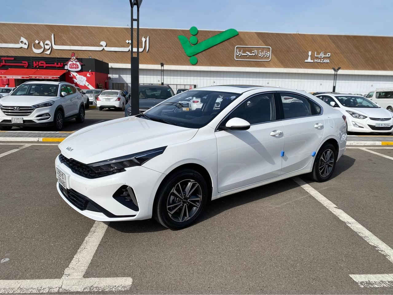 كيا K3 تجميع موديل 2024 ماشيه ٢٥ 

السياره مكفوله على وضع الشركه 

المواصفات فول الفول

بصمه ابواب وبصمه تشغيل 

محرك 1500 دبل نوزل 

رقم اربيل بسم شركةتحويل او وكالة تاخذ صافي            

شاشه ديجتال          

لد امام خلفي نهاري

لايت زنون عالي ناصي                                         

كشنات جلد

هند بريك بصمه 

تبريد لمس شاشه 

اوتو هولد           

فتحه سقف                                             

حساس لايت 

حساس خلفي بلادي 

حساس أمامي بلادي 

كاميرا خلفيه بلادي 

نضام تشغيل الكامره

شاشه  كبيره اصلي ابل كار بلي 

نضام ترحيب مري شفط

نضام مود درايف إيكو وسبورت و عادي

تحكم ستيرن فول 

ويل كب كروم 

لد امامي نهاري

مانع انزلاق

ايرباكات عدد 6 بغداد, العراق


**إذا كنت صاحب هذا الإعلان وتريد حذفه لأي سبب، رجاءا أرسل رسالة إلى الدعم الفني**