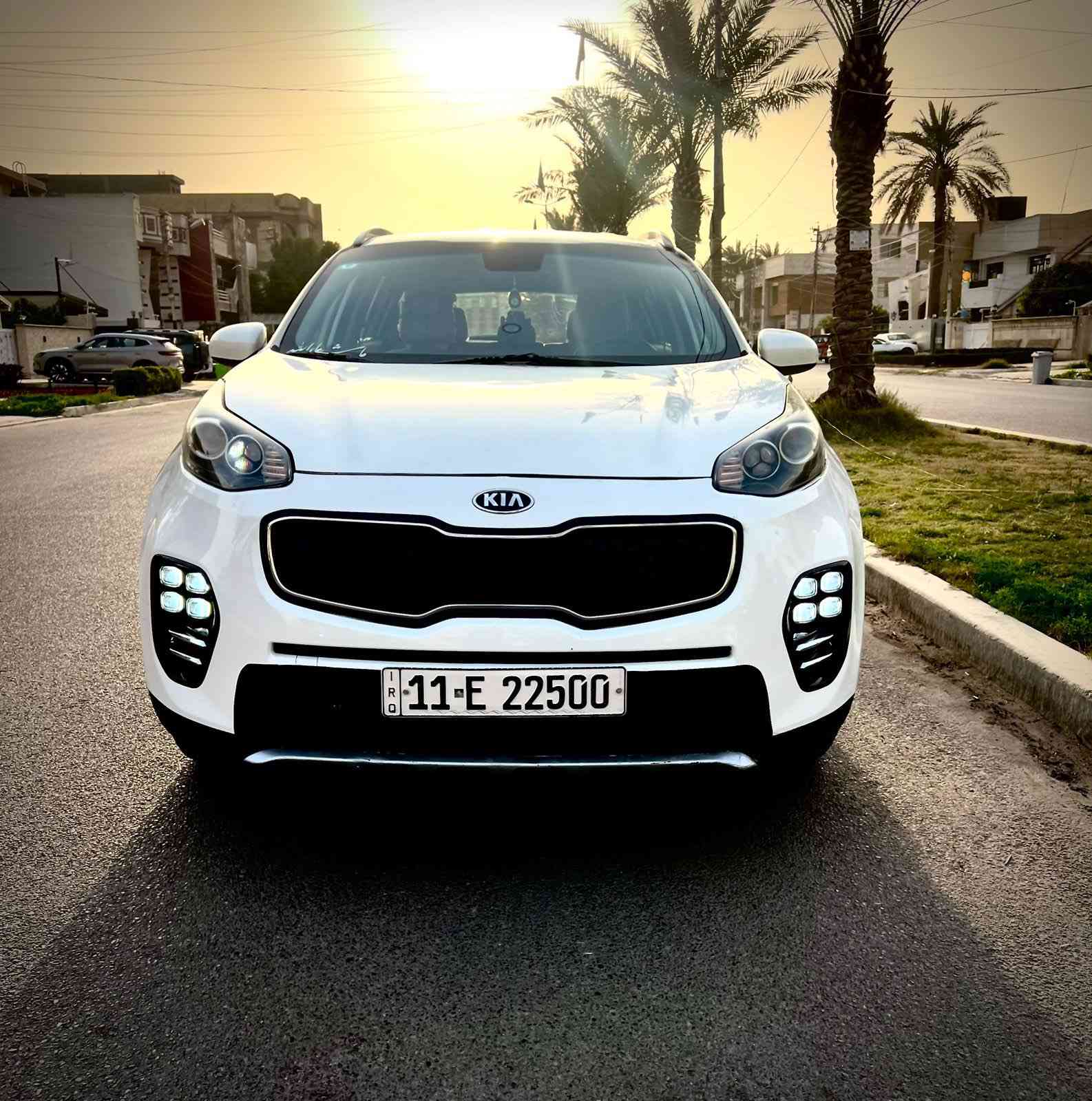 سبورتج موديل 17 اخت لكلين بدون اي دواخل بنيد رش فقط صور حادث موضحه  محرك 2400 بااسمي تبريد بي ضعف بدون ليك السعر 155 وبيهه مجال لشراي مراواس باحدث مكاني سيديه ***********
