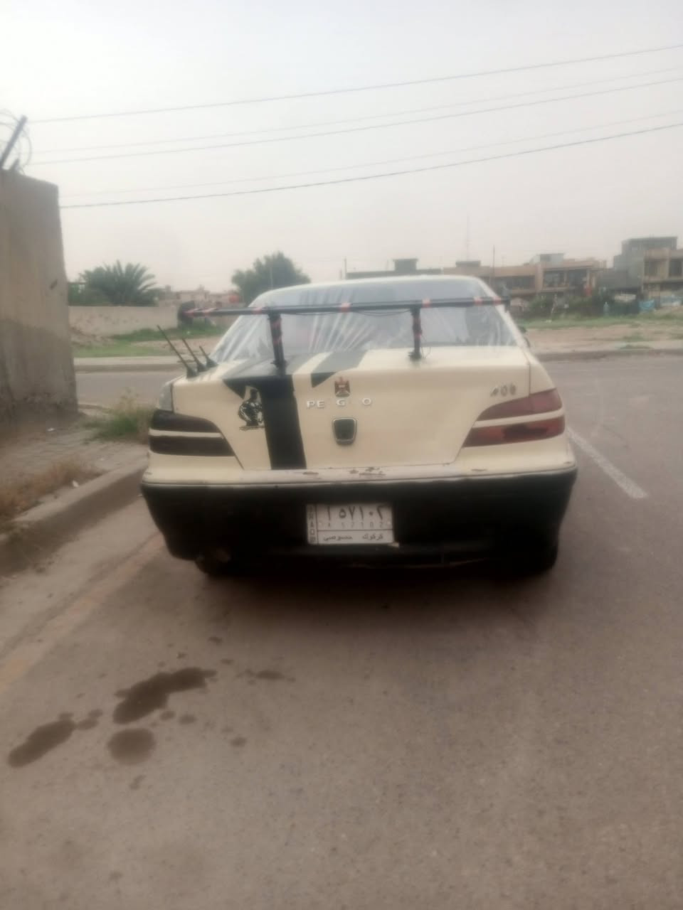 سلام عليكم بيجو فرنسي خصوصي مكينة او كير كورلة موديل 2001 رقم كركوك شرط تحويل ثاني يوم سنوية جديدة 28 تصقط سياره جاهزة نقص جامة خلفية حدادية خلفي امامي نضيفة تخم تاير جديد كهربائيّات كلة شغالة للبيع او مراوس مكاني بغداد هاذه رقمي بي واتساب *********** سعر 27 او بيه مجال
