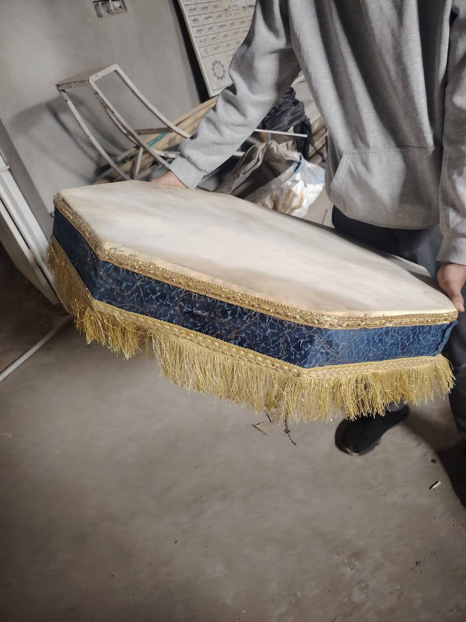 السلام عليكم اخوان دمامات للبيع قياس ٧٠ عدد الكلي ٢٣ دمام ١٢ دمام كامل مابيه شي و١١ دمام بيهن ١٦ وجه مشكوك تريد بس مابيه شي ابيع   واذا أتريدهن كلهن هم ابيع الدمام الكامل مع حزام اسود و١٠ خيزرنات ابيع دمام كامل ٣٠ الف مكاني بابل حله *********** واتساب
