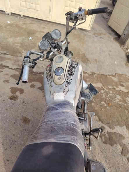 بيع مستعجل 190
للبيع جني دبل بلك 
ماطور مجفت جديد 
كهربائيات شغال 
صوت المحرك نام فول 
هندر واحد يشتغل 
العنوان صلاح الدين قضاء العلم 
***********☎️***********
