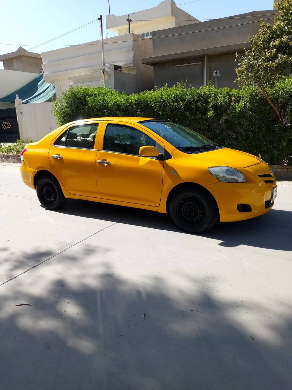 يارس خليجي موديل ٢٠٠٧ رقم كركوك مشروع وطني دفتر بنزين بي سيارة جاهز كير ومحرك بشرط تبريد ثلج سنوية جديد كير عادي مكان كركوك سعر ٧٣ بي مجال رقم الهاتف *********** والزين *********** نقابه مصفر اني مكلف بنشر
