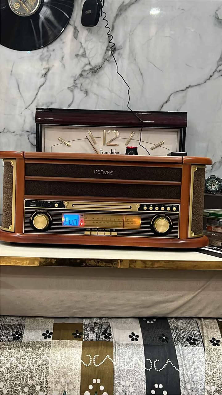 راديو مع رايزنك ديماريا للتواصل على صاحبها *********** بغداد, العراق
