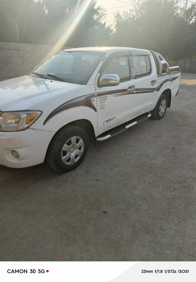 فلاونزة موديل 2006
مكفولة رقم  انكليزي
بسمي محرك مكفول شاصي مكفول كهربائيات فول طخم تاير جديد 
لعنوان بصرة قرنة
سعر 125 بيهة مجال
رقم تلفون
***********
