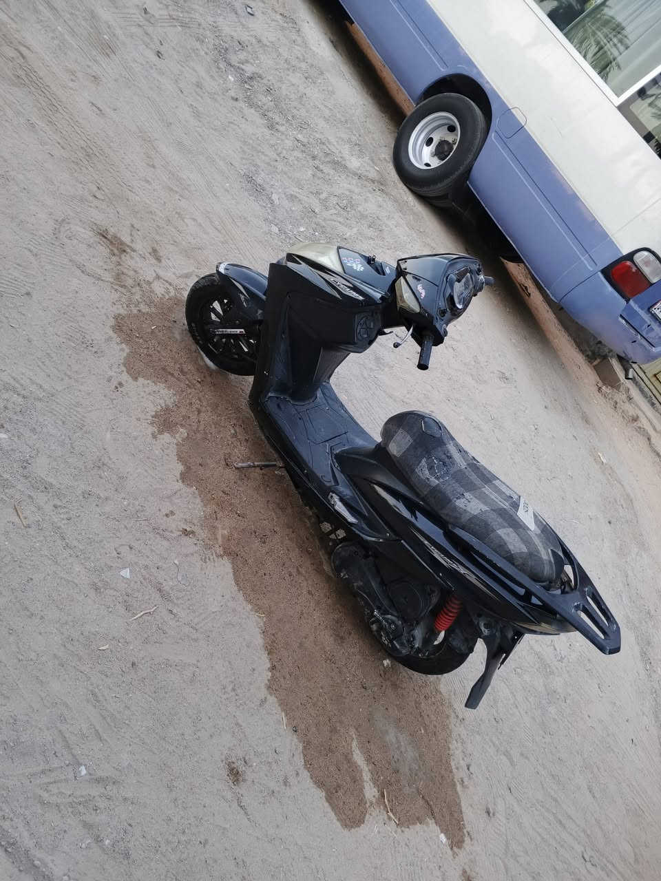 سلام عليكم سكنس صيني البيع جاهزة من كلشي العنوان بصرة شط العرب استفسار ***********
