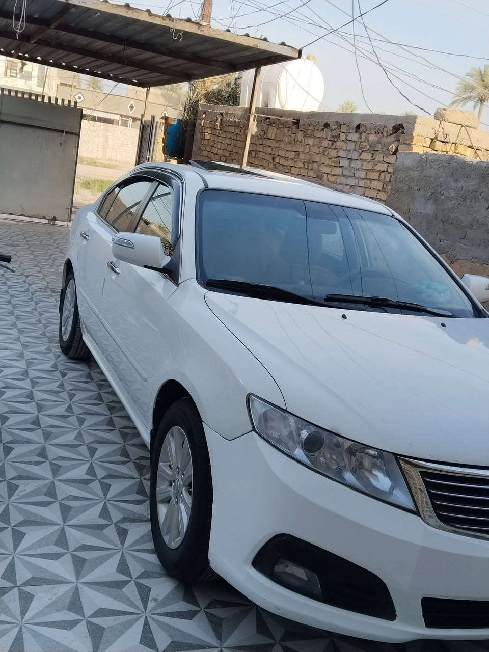 السلام عليكم وبتمه 2010 سياره فول مواصفات من عده البصمه مكفوله بسمي  السعر 135رقم الهاتف ***********
