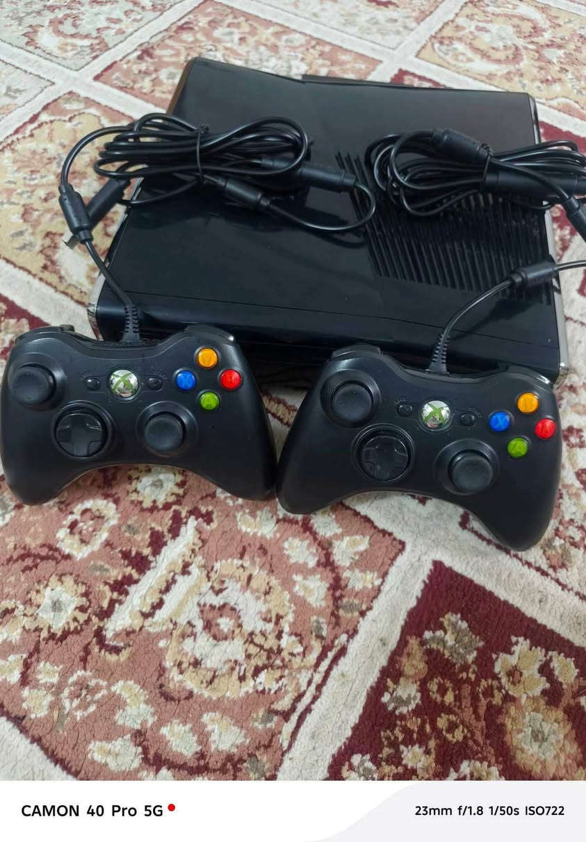 عندي بلي اكس بوكس  لبيع البيض 180 والسود 140


**إذا كنت صاحب هذا الإعلان وتريد حذفه لأي سبب، رجاءا أرسل رسالة إلى الدعم الفني**