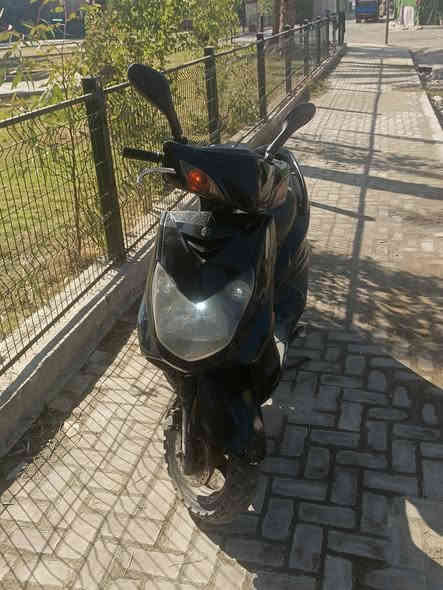 سلام عليكم سكنس فحل نوزل طلاعات خطين دراجه تخبل حلوه وجاهزه تايرات جدد باتري جديد  كهربائيات كلها شغاله دراجه حلوه سعر 650 وبيه مجال عنواني بغداد الرحمانيه مال شعله ***********
