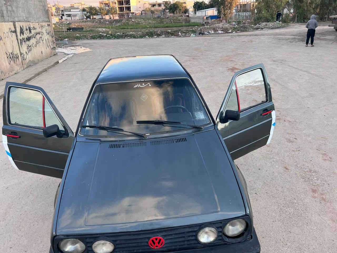 گولف سبوغ عام بوجوانى
گيرتو ماتك مكينه نه سرف نه بوخار
چوارتا تازه پاترى تازه
سه نه وى به ناوخومه مشروع وتنيه
وه رقى بنزين هه يه
***********
كركوك
