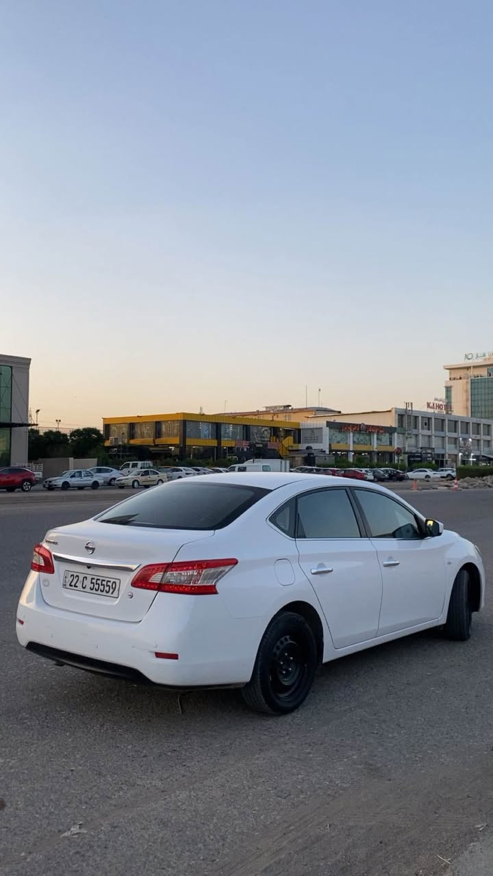 sentra 2019 کلین تایتل خلیجی خاوێن مایتەوە زۆر یەک دەستە ناو زەرد مەکینە گچکە  سەیارەکە گێر مەکینەی نەکرایتەوە دوو جێی گچکە تەحدیلی هەیە دۆسە و دەرکەک کەمەک تەزرەشی هەیە سەنەوی ٢٠٣٠ هەموو شتی نوێە شتەچی زۆر زۆر خاوێنە سحریشی ١٢٣ وەرەقە و کەمەک مجالە  
***********
*********** أربيل, العراق
