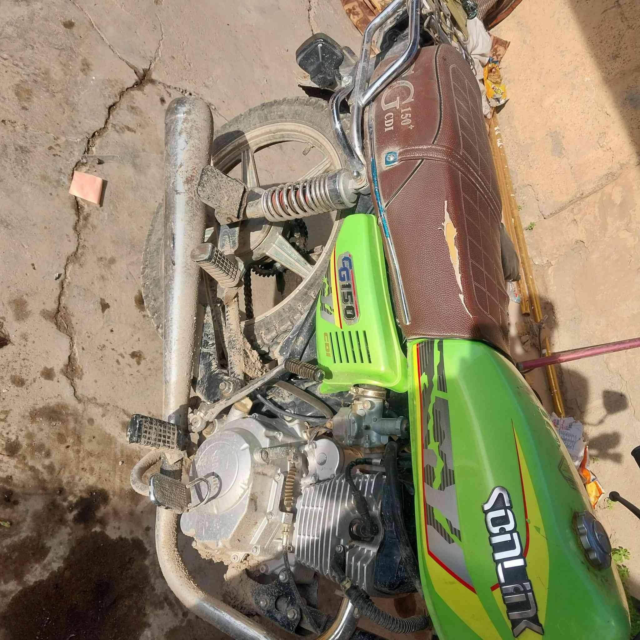 السلام عليكم
سيفان 23 
مراوس  ب 24 وانطي فرق بسيط


**إذا كنت صاحب هذا الإعلان وتريد حذفه لأي سبب، رجاءا أرسل رسالة إلى الدعم الفني**