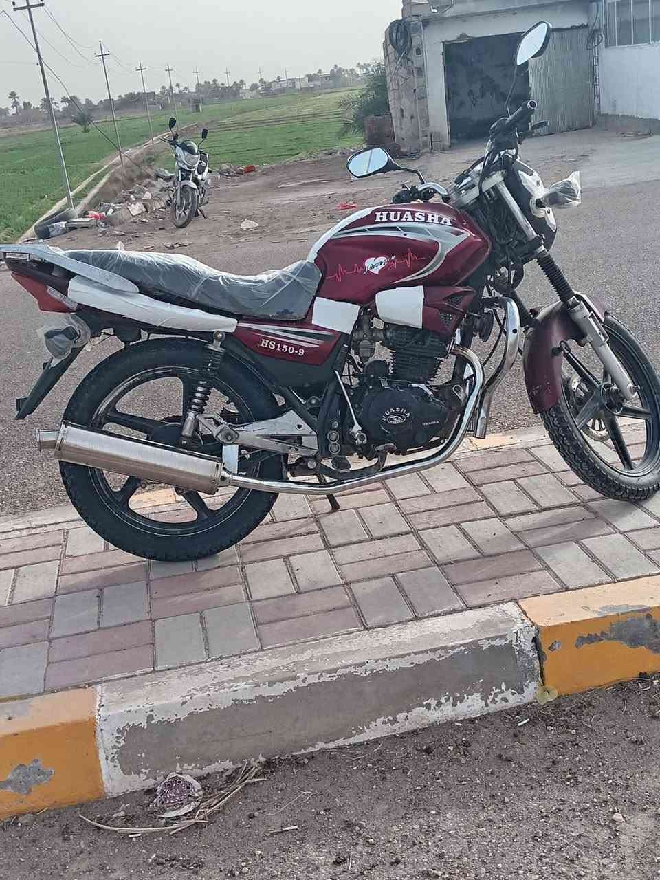 السلام عليكم
هيوشه موديل2018 أوراق كامله نضافه مثل ما موضح بالصور ماطور مال جناي متخلي عليه أي شي السعر ٥٠٠ وبي مجال شغال سلف هندر اشاير كهربائيات كلها شغاله مابيها مابي اي نقص ***********
