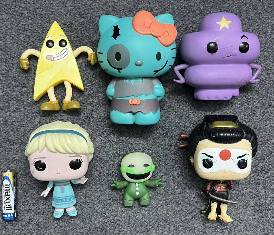 مجموعات فونكو سعر المجموعة الواحدة 15. الف 
توصيل بغداد 5 الاف


**إذا كنت صاحب هذا الإعلان وتريد حذفه لأي سبب، رجاءا أرسل رسالة إلى الدعم الفني**