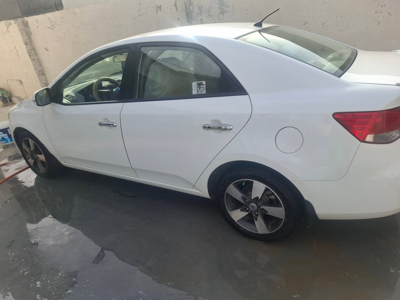 كيا سيراتو خليجي رقم اربيل موديل ،2012 سنويه نافذه
كير ومكينه وتخم تاير وتبربد شرط الفحص
بيه صبغ نص باب السايق بدون دوخل والباقي كفاله عامه من بارد من كلشي ٠٠٠٠٠٠٠٠
مواصفات تحكمات اشاره ب المري 
شاشه ايباد كامره خلفي وحساس
مكان السياره واسط الكوت الزبيديه الشارع العام
السعر 105
***********
