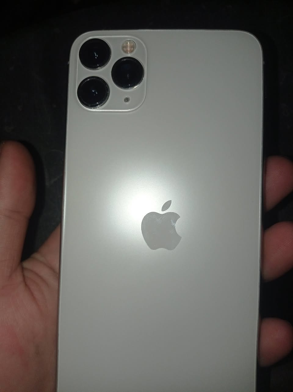 سلام عليكم ١١ برو ماكس ٢٥٦ ذاكرة بطارية ٨٦ فيس ايدي شغال مبدل ضهر بس بدون فتح جهاز يخبل وكلة مكفول سعر ٣٣٥ بي مجال شوية شراي يجي واتساب*********** َمكان سامراء.
