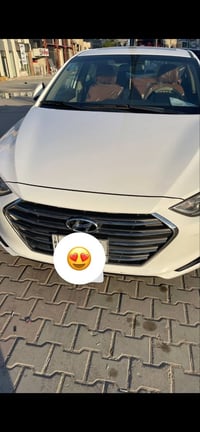 النترا 17 خليجية السيارة بيها. جاملغ خلفي صبغ وباب والباقي مكفول مواصف...