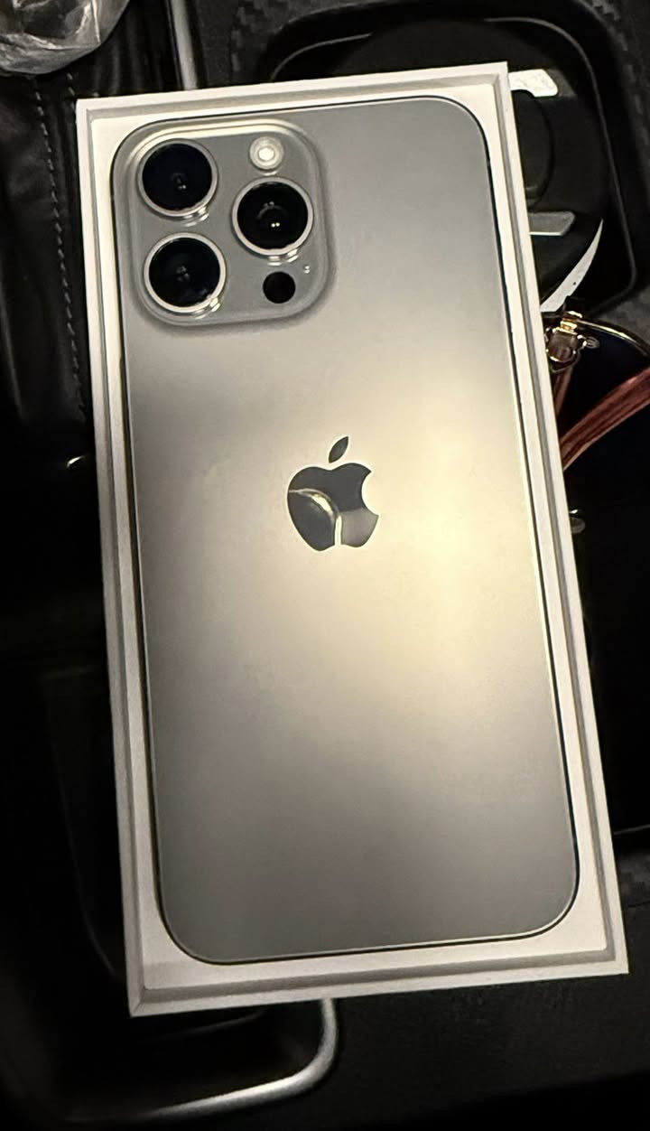 السلام عليكم أيفون 15برو ماكس بطارية 87جانت 88بالتحديث جهاز جديد كلش 
للبيع المكان الكوت السعر مليون


**إذا كنت صاحب هذا الإعلان وتريد حذفه لأي سبب، رجاءا أرسل رسالة إلى الدعم الفني**