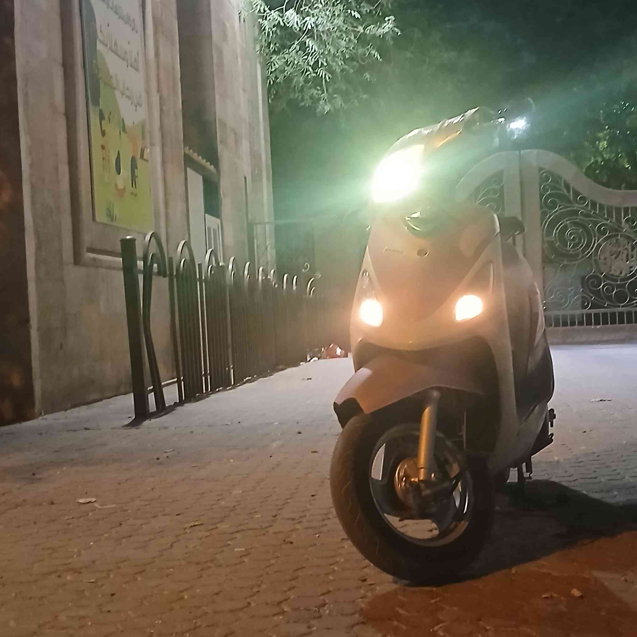 سلام عليكم دراجة ماكس منغولي للبيع
دراجة الله شاهد نضيفة وما ناقصة شي بس بية شغلات بصيطة يرادلة تبديل وما ماشية هواي ضفيرتة كاملة وما ناقصة شي مكينتة تخبل وناعمة فتحتة على ايدي جان بية وكم. تراجة معروضة (500)  بية مجال شي بسيط وبيك خير وتدلل هاذ رقمي *********** بغداد حي لعامل
