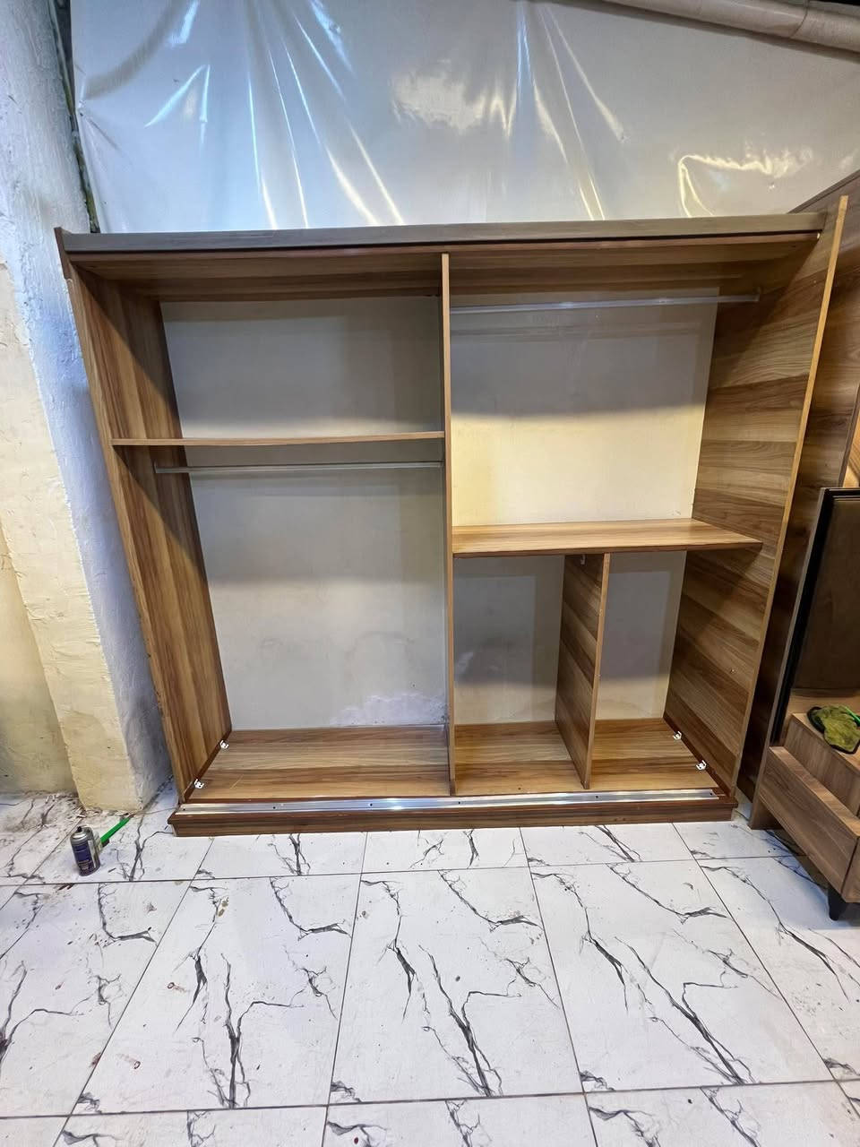 غرفة نوم مستعملة🇹🇷
نضافة80 ٪💯
عدد القطع / 5
نضام / أسلايت 💢 
شد ونقل داخل بغداد مجاني🚛
يوجود توصيل محافضات
***********
