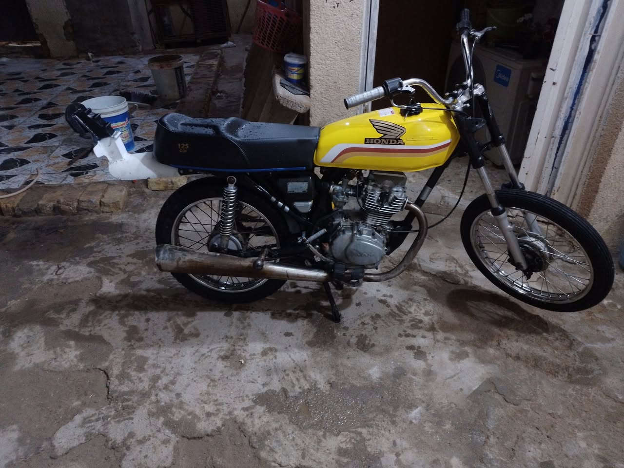 سلام عليكم دراجة بدون للبيع السعر 375 وبيه مجال دراجة غرضها كله جديد ماعده المحرك مو جديد الشراي يتصل ***********
