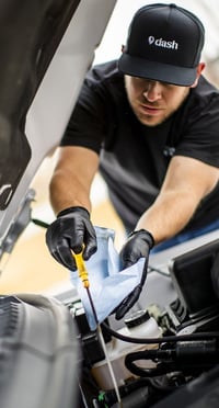 فني تبديل زيوت • أبو غريب • ورشة