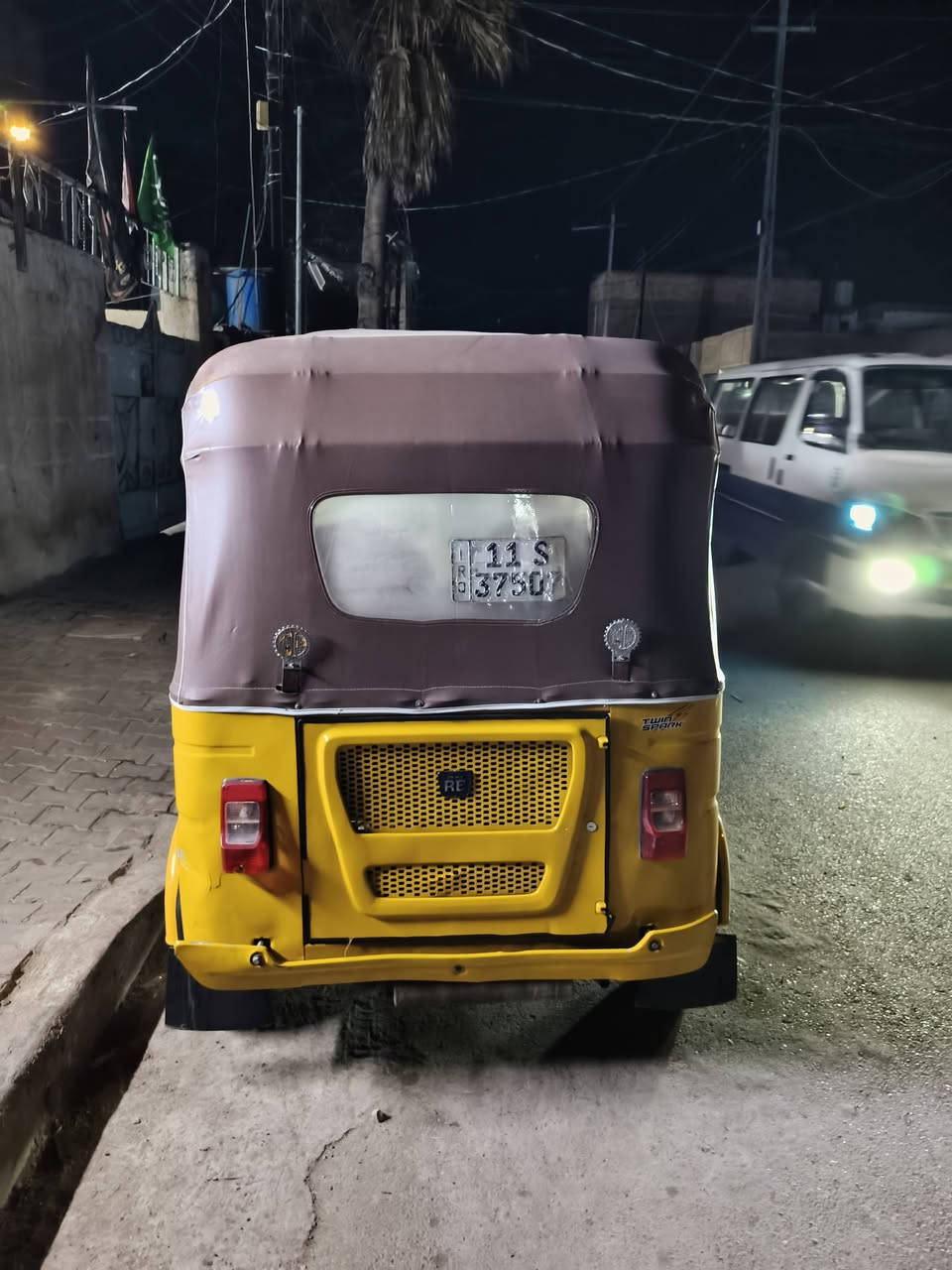 ‏‪***********‬‏
