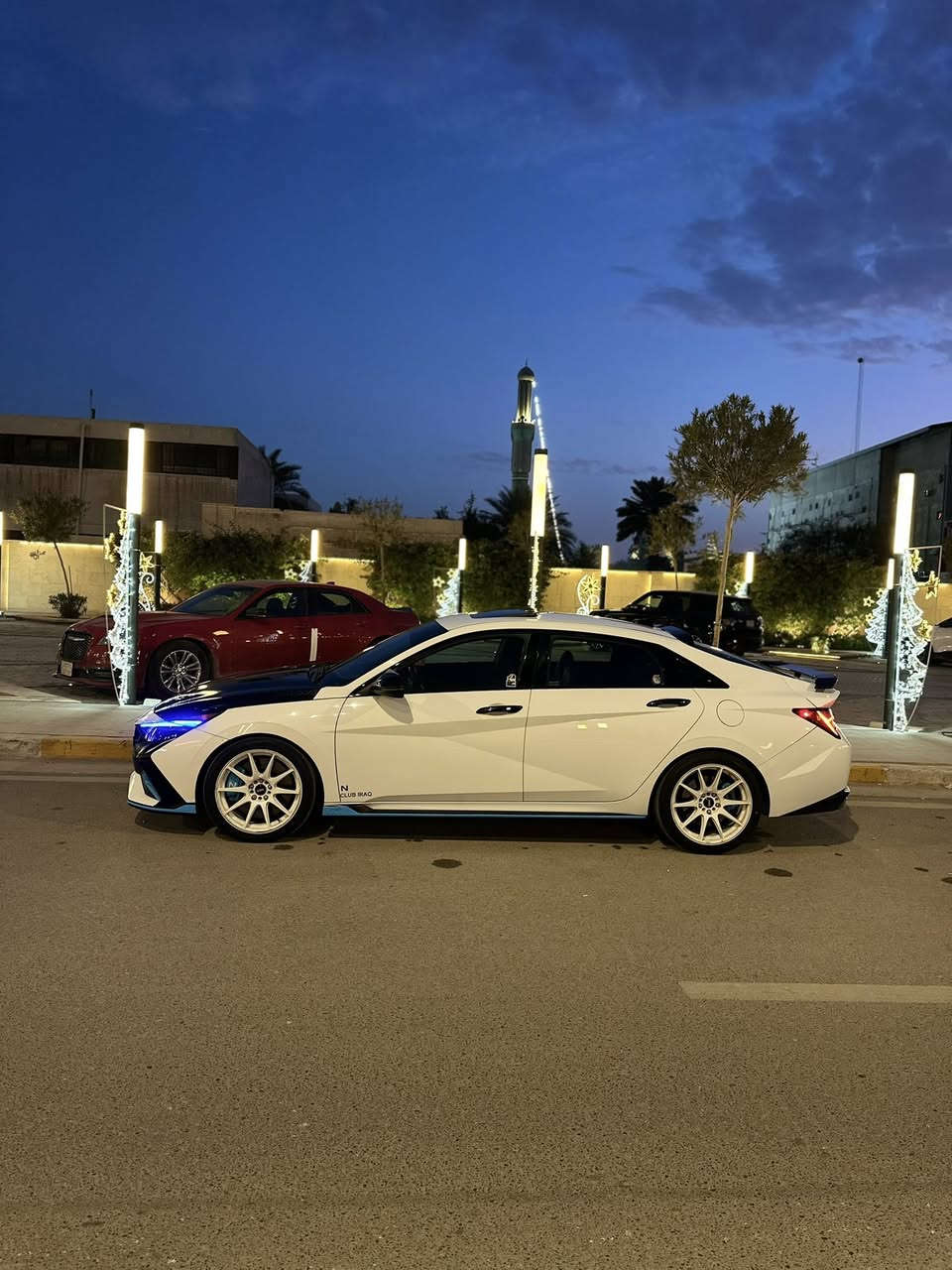 هيونداي النترا N (2022)🤍🔥
فول مواصفات💯

🚗 الممشى: 32 ألف فقط
🌞 فتحة سقف
📡 رادار جانبي أمامي وخلفي
🅿️ حساسات خلفية
📷 كاميرا خلفية
🎮 أربعة أنظمة قيادة (Eco / Normal / Sport / N Mode)
🪑 مقاعد جلد وكنتارة مع شعار N
🔥 بلكات ريسنك HKS
💡 إضاءة LED متغيرة عبر الهاتف
🛢️ Oil Catch Can أصلي
⚡ هوائية مع LED متغير عبر الهاتف
🧰 كماليات كاملة للسيارة حتى الداخل
🧼 سيارة مدارية ومسوّيلها أدامة كاملة
🔧 بدون نقص تُذكر
💥 جاملغ مبدل بلادي
🛠️ طرف بنيد بارد ومكحل ب العراق 
🔩 PDR بالباب الخلفي جهة السائق
📉 أثر ضربة خفيفة راجعة 100%
🎯 بدون صبغ نهائياً
🛡️ مكفولة من كير ومحرك وشاصي ودواخل
(♟️سياره حلوه ونضيفه وع ايدي ♟️)

بيع او مراوس بكورلا هايبرد🚗 

📮 السـعـر : ١٧٧ وبيها شي بسيط للشراي✅

مكان تواجد السيارة: بغداد - ظهر مستشفى اليرموك
رقم: *********** متوفر واتساب
