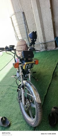 دراجة ايراني سيفان  كل شي بيها جديد تاير ويل صالنصه كلج والكلجات كهربا...