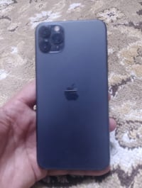 وبركاته موبايل آيفون 11 ابروماكس أمريكي ذاكرة6 25 مستبدل شاشة فقط اصلي...