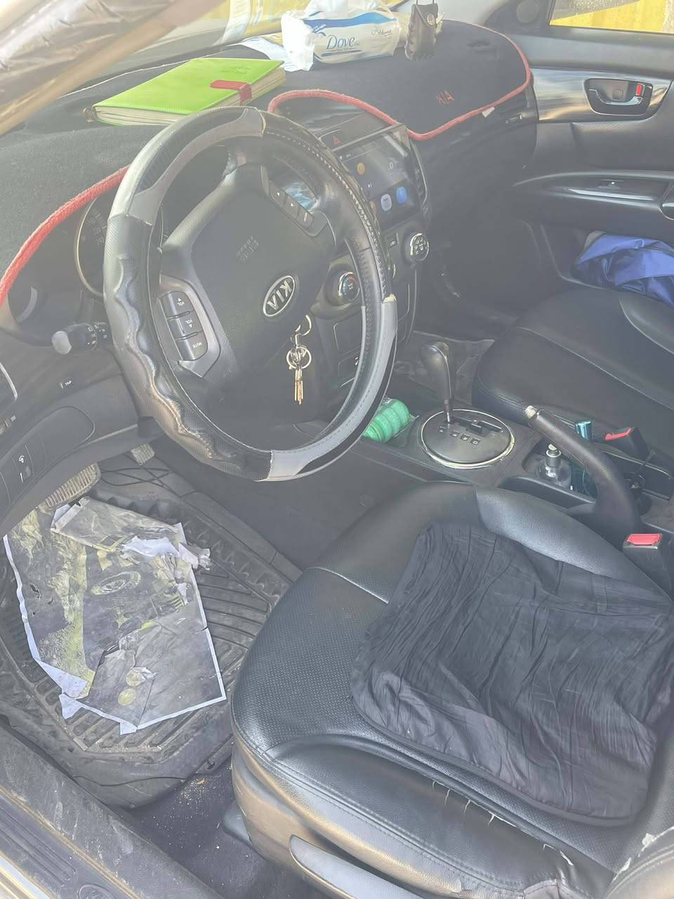 لوتز مكفوله من صبغ موديل ١٠ سعرها٩٨ وبيها مجال ***********
