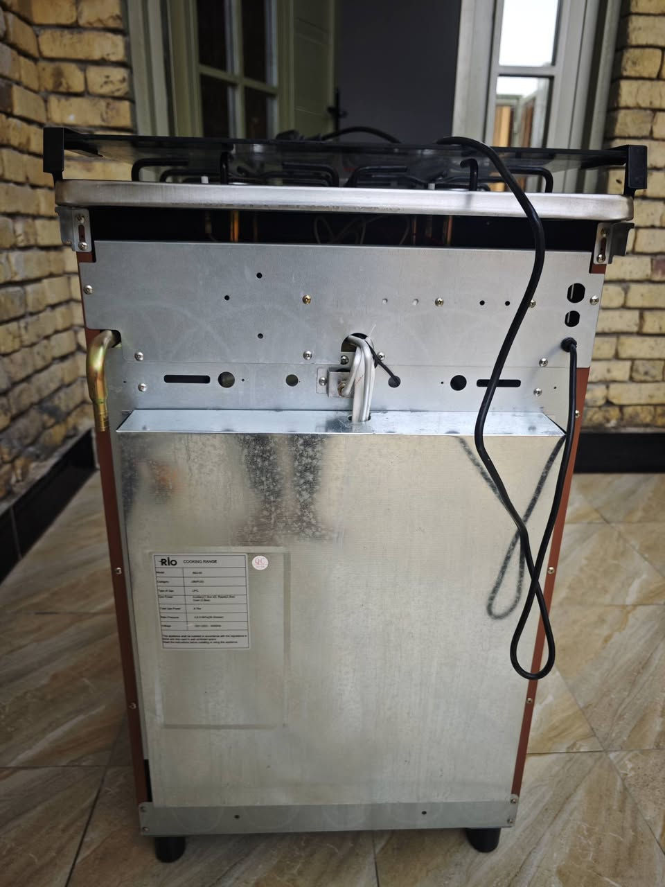 السلام عليكم طباخ للبيع استخدام شهر واحد اخو الجديد ب170 وبيه مجال قليل +ماطور ماي انجيكو جديد ب30 وبيه مجال قليل اثنينهن شرط الفحص المكان ناحية اور السديناوية الاتصال على الرقم ***********
