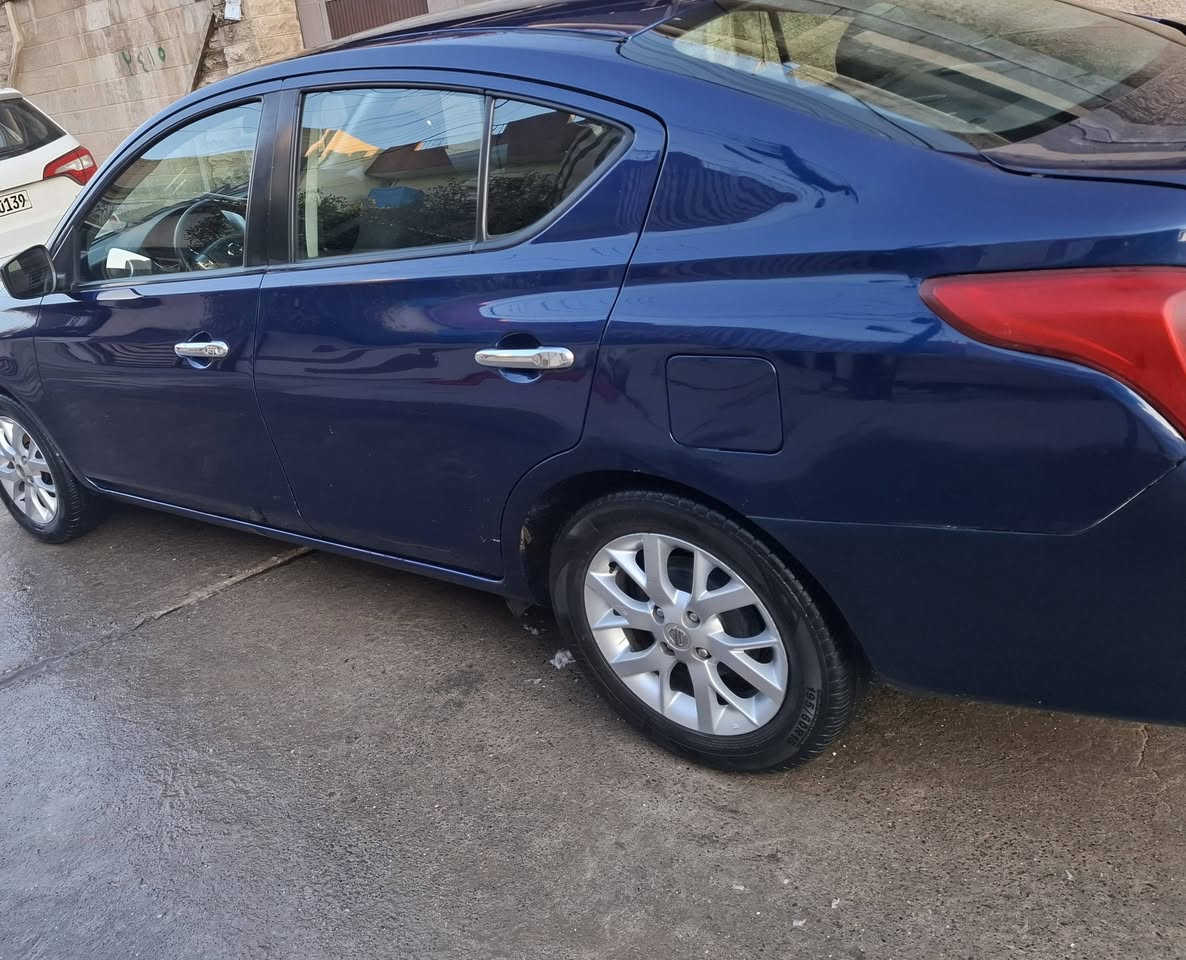 للبيع فيرسا موديل 2018 امريكي حادثها تبديل صندوق بلادي وصبغ جاملغ خلفي مع تعديل بارد باب خلفي 
مواصفات SL كير ومكينه بشرط.شرط التحويل 
هزه لغايه 2026 شهر 6 .سنويه ساقطه 
السعر 105ومجال قليل 
للاستفسار ***********
