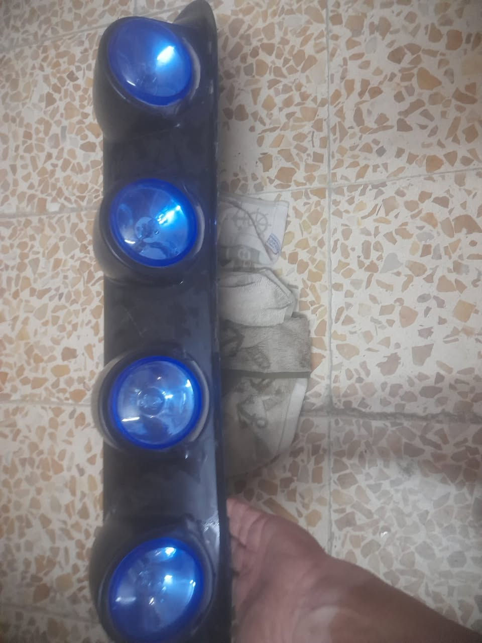 لايت اصلي تيكو مستخدم مع بروجكتر رباعي عالي الاضاءه معً مسجل تيكو  للبيع  علما  موديل ٢٠١٣
الرقم للتواصل :***********

