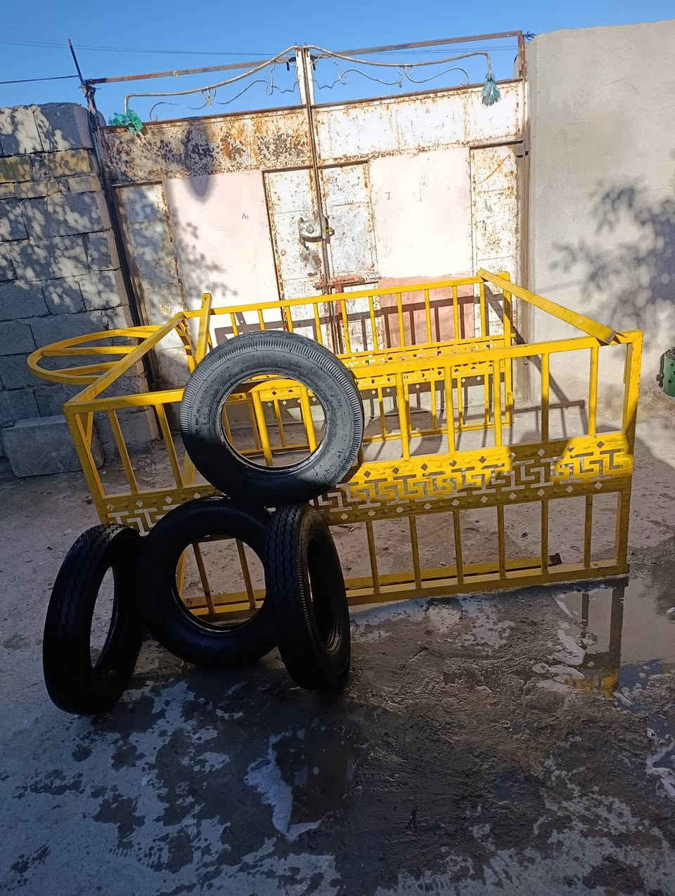 السلام عليكم محجر مال تيك توك حمل وتايرات 12 مال كيا للبيع والسعر المحجر ب 70ل 50 تايرات وبيهن مجال. ‏‪0782 507 4187‬‏
