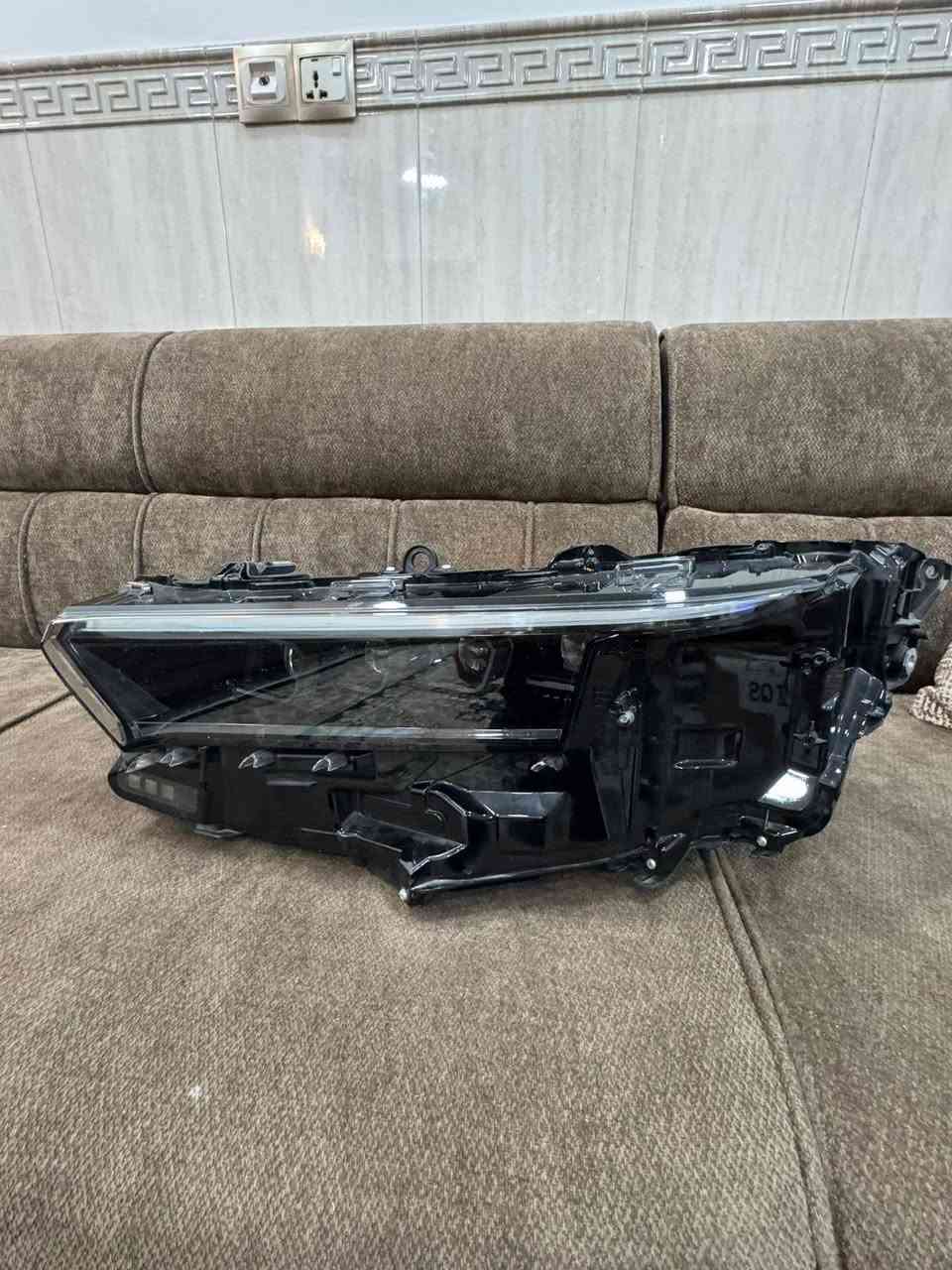 لايت تك عدسه أمريكي نضافه 100/100تفاصيا اتصل ***********
