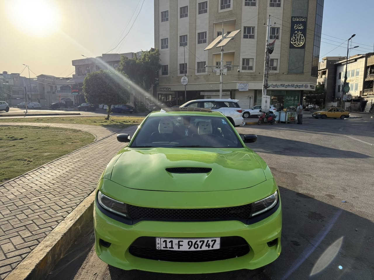 دودج جـارجـر ( RT // Last Call )🌿🦖
الموديل: [ 2023 ]

المحرك: [ V8 / 5.7 ] 🔥

الگير: [ أوتوماتيك ]

الممشى: [19 ميل يعني اخت الزيرو]

اللون : [ اخضر تفاحي - مميز ] 🍏

الحالة: [ السيـارة وارد أمريكا ضررها 1قطع صبغ ]

وجاملغ بارد

📥

[ الـــــمـــواصــفـــــات ]

- تشغيل عن بعد + بصمة تشغيل 

- شاشة كبيرة 

- كاميرا 

- كار بلي 

- سستم سماعات 

- مقاعد كهربائية 

- مقاعد تدفئة 

- ستيرن تدفئة 

- وبعد السيارة بيها هواية مواصفات 

- صدر السيارة بالكامل ( جديد ) 

الموقع: [ بغـداد ] 📍

للتواصل واتس اب او اتصال*********** ]
