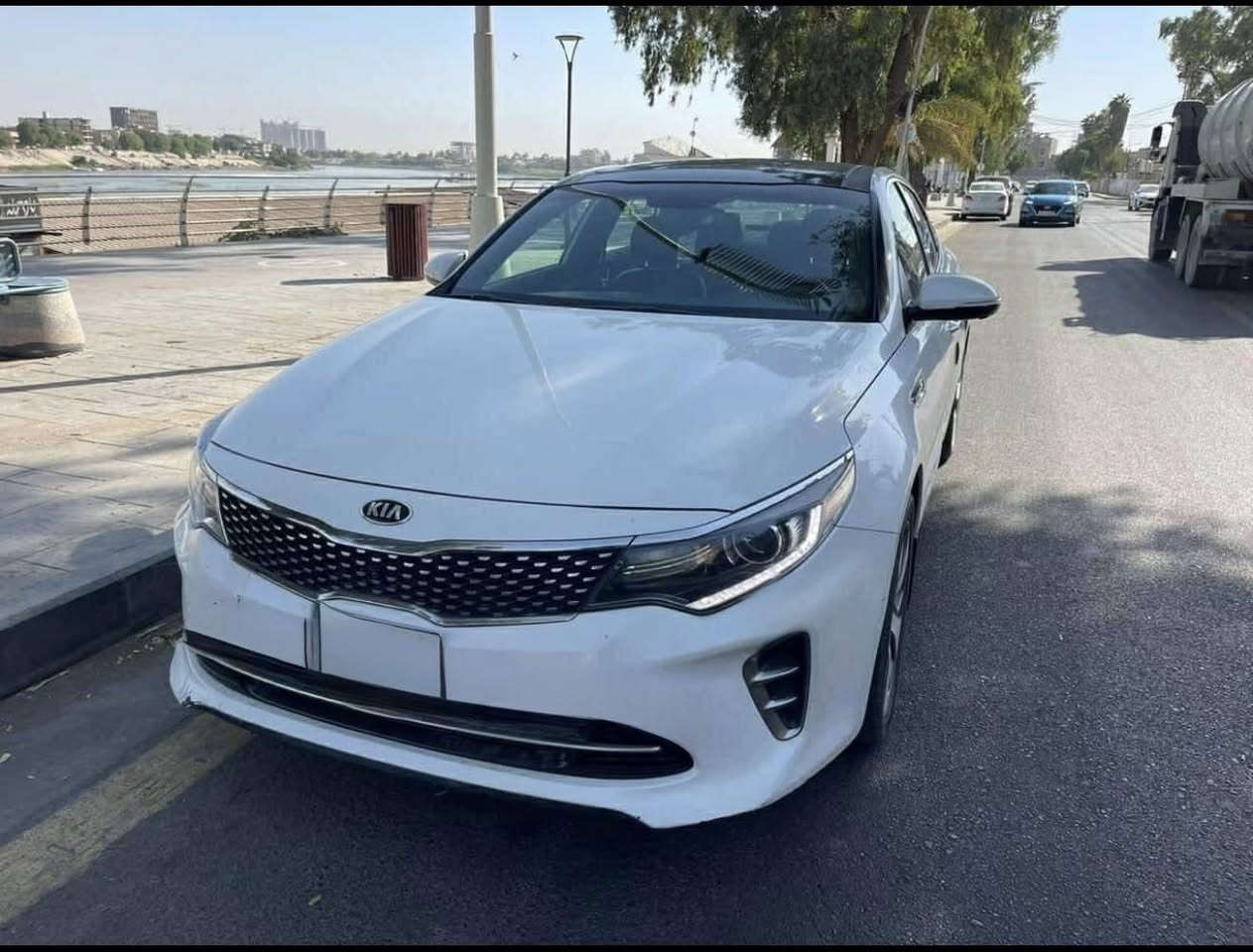 السلام عليكم كيا اوبتيما 2016 اعلى فئة جي تي لاين السعر 115 رقم بغداد دولي كير مكينة كفالة الكشر سونار مرفق بالمنشور شواصي لغود كفالة 
***********
