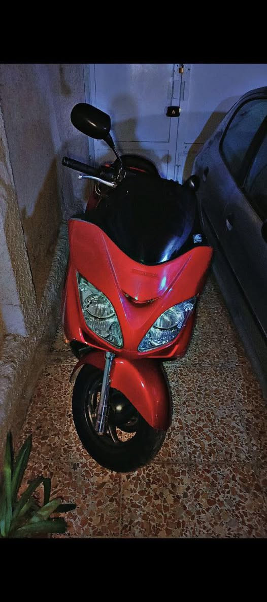 دراجة فورزة 0.8

دراجة معمية 

فول موصفات ماشية 34 الف على ايدي من الرمبه كل شي بيهة شغال وترايك للبصرة جيب فيتر وتعال افحص باب البيت

كلشي بيهه جديد من تايرات وكلجات ودسكات ودوشمة وجنطة  تاخذهه ماتصرف عليهه ربع دينار

فوووول نيكلات من قبق كلجات ودبلات ودواسات 

عنواني بغداد مدينة الصدر للأستفسار عالسعر خابرني وتدلل ***********
