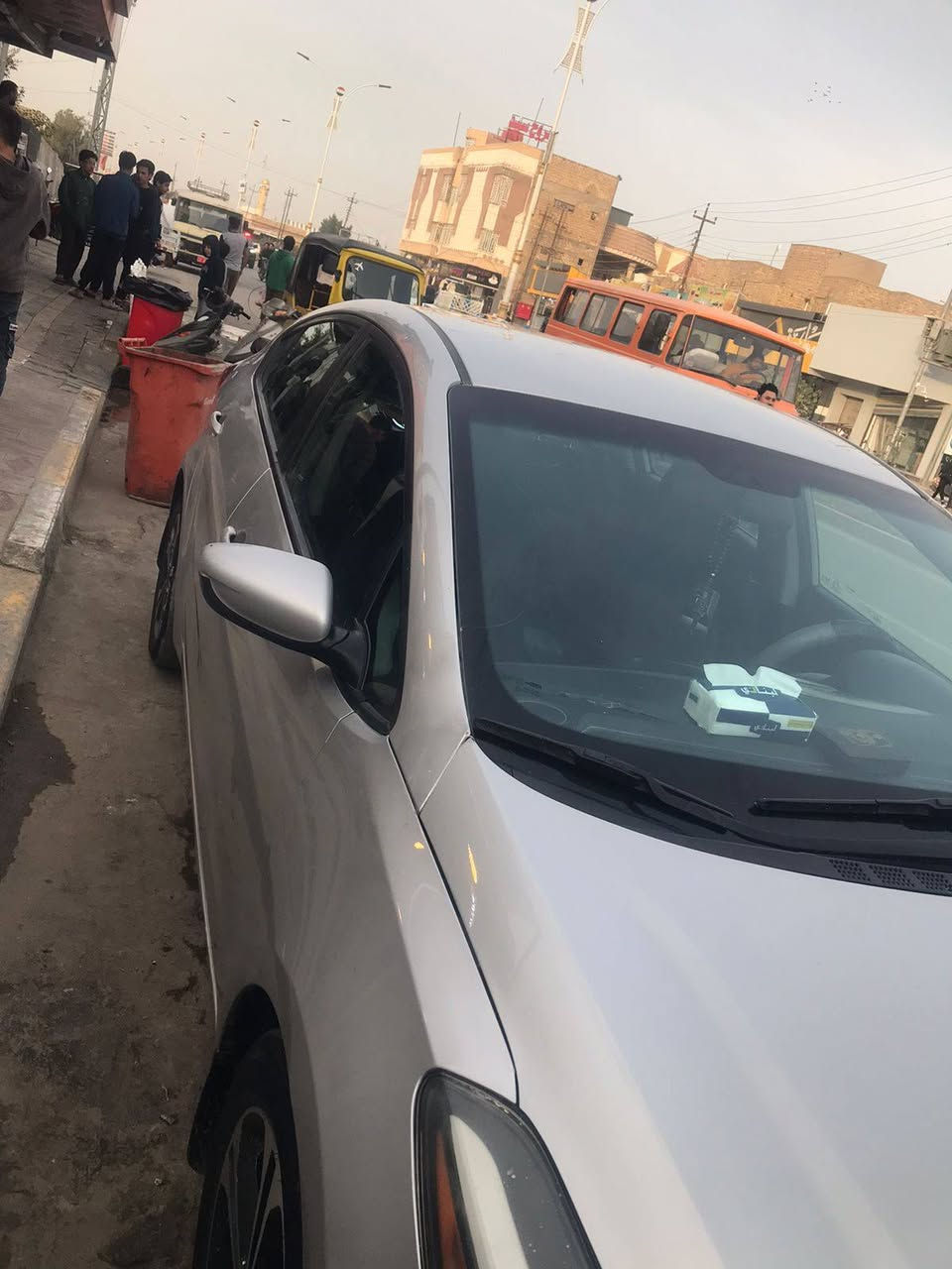 السلام عليكم فورتي 2018 سياره جديده كلش مال جناي رقم ذي قار حره مداور ثاني يوم  استخدام شخصي شاشه كبيره ويل كب ارضيه مغلفه تبريد محرك 2000 دوش كير محرك كفاله حادثه جاملغ وبنيد ترايك وين مايعجبك
مكان السياره ناصريه للاستفسار ***********  السعر 125 وبيها مجال
