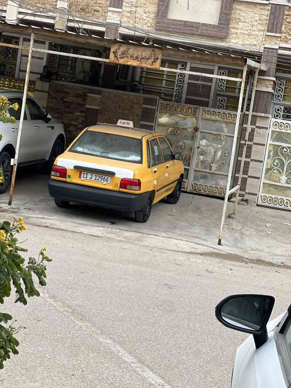 سلام عليكم سياره سايبه 2012 دوشمه تبريد ثلج خير من الله صدر امامي خلفي جديد سياره ربع مذب  عليها  مكان الشعب  السعر 36 او بيها مجال رقمي ***********
