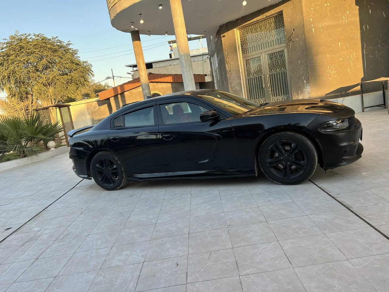 سلام عليكم بيع او مروس ماكو هيج سعر ابد 180$
جارجر مديل 2021 اصل
فول موصفات  ما عده الفتحه
رقم بصره بسمي
محرك 360
ماشيه 100 م
كرسي كهرباء
شاشه جبيره
شفتات استيرن
حساسات خلفيه+جانبه
انضام سبورت
تشغيل عن بعد
وا موصفات هواي 
بنيد رياضي +كزوزات رياضيه  صوتها مرعب با800$
حادثها جاملغة اثنينهن وحد مبدل وحد نفسه بلادي وا باب العبري بي كلير من امريكا 
سيارة فور ويل محوله تو ويل!!!! 
السياره اي نقص ما بيها 
بكاني بصره
  فدوه اروحلك اقره قبل لا تتصل ***********
