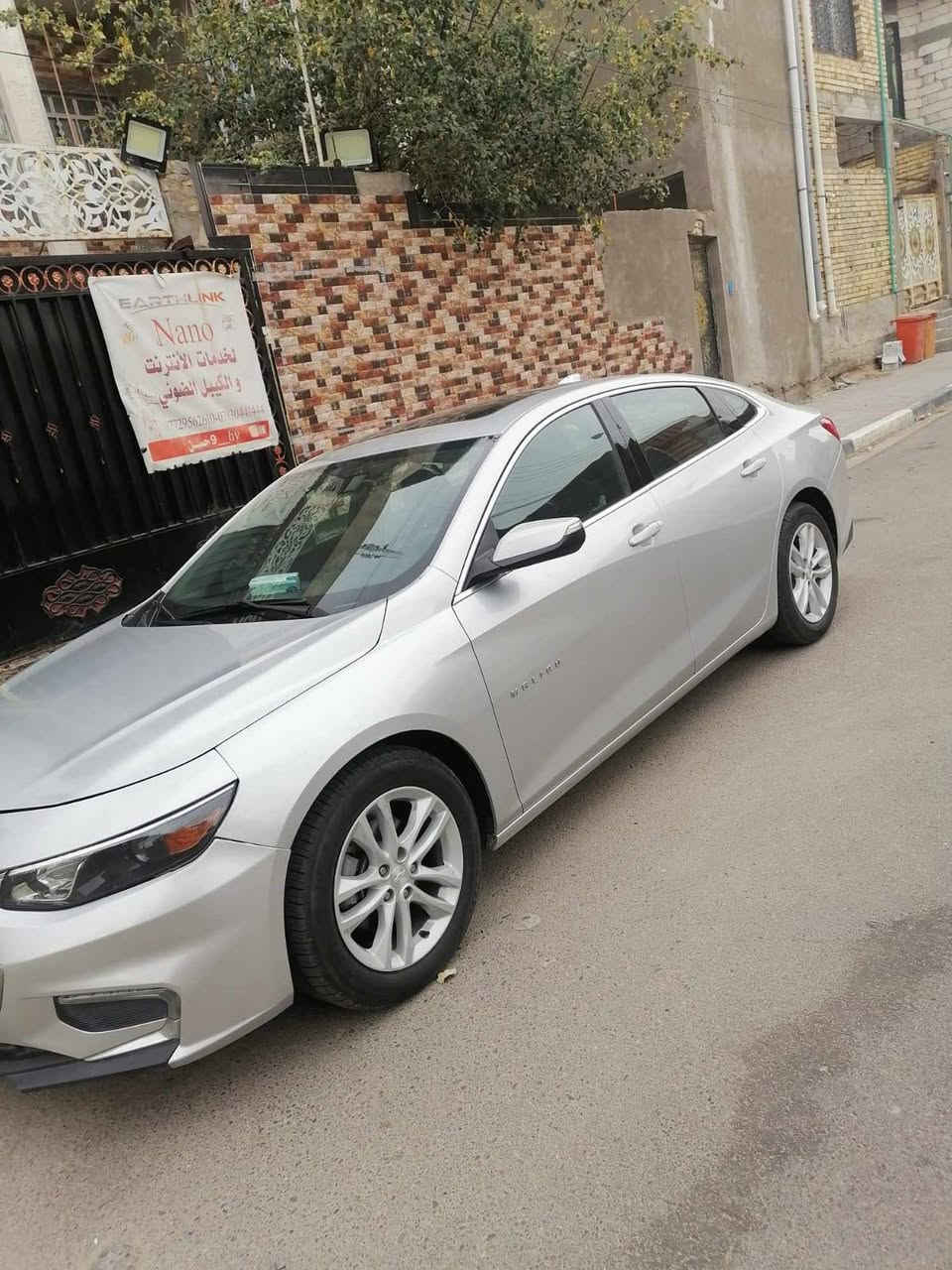 ماليبو 2018 سيارة حلوة ونضيفة بدون صبغ سيارة كاملة مكملة 4 سلندر. 1.5T حجم المحرك السيارة وارد امريكي ضربتها بأمريكا ومصلحة نفسه ومرجع الدعامية ونص من البنيد هم صارت بيهة ضربة بألعراق الباب من جهة السايق و مبدل تفصيخ بلاد مالتها والباقي شوف العين سيارة حلوة مرتبة السيارة بيع او مراوس، سعر 93 ورقة وبية مجال. (بيع مستعجل) رقم صاحب السيارة (7707090219)

