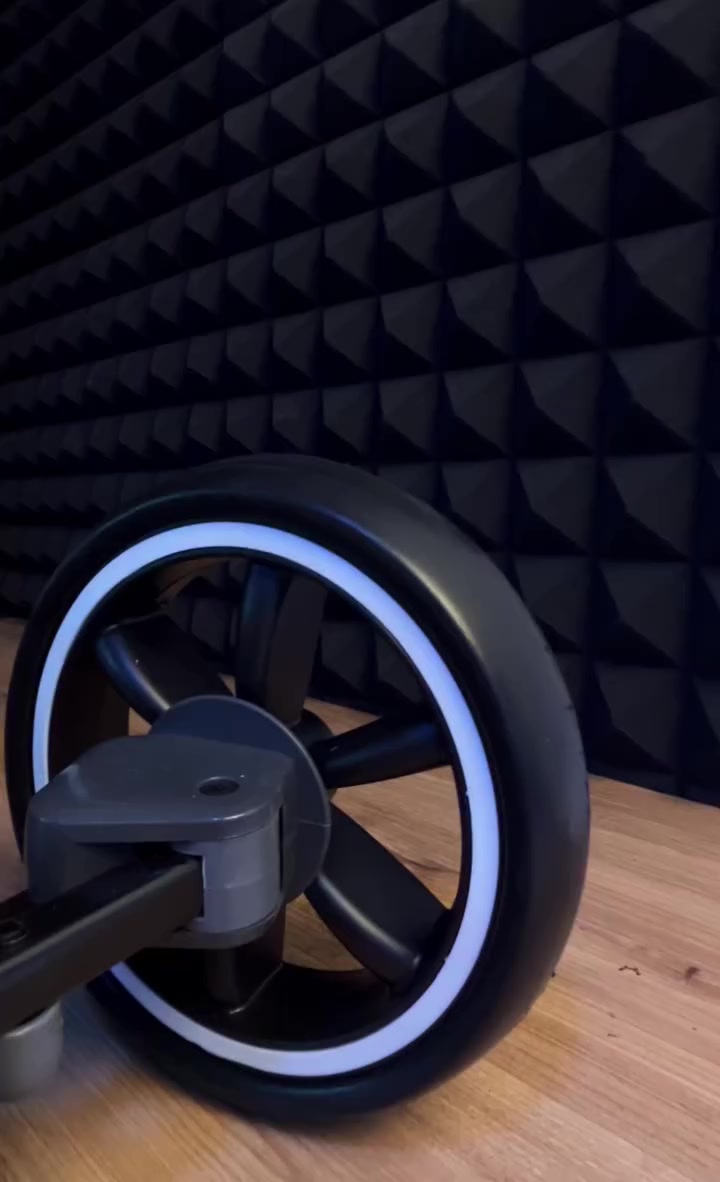 🚗⚡ سيارة أطفال كهربائية
تحكم يدوي أو ريموت لراحة وأمان أكثر 👌
موسيقى وبلوتوث لمرح بلا حدود 🎶
مقعد مريح وعجلات ثابتة 🛞
قابلة للطي وسهلة التخزين 🏠
💰 السعر: 85,000 فقط
#سيارة_اطفال #ألعاب_أطفال #هدايا_أطفال #قيادة_صغار #متعة_وأمان 🎁✨


**إذا كنت صاحب هذا الإعلان وتريد حذفه لأي سبب، رجاءا أرسل رسالة إلى الدعم الفني**