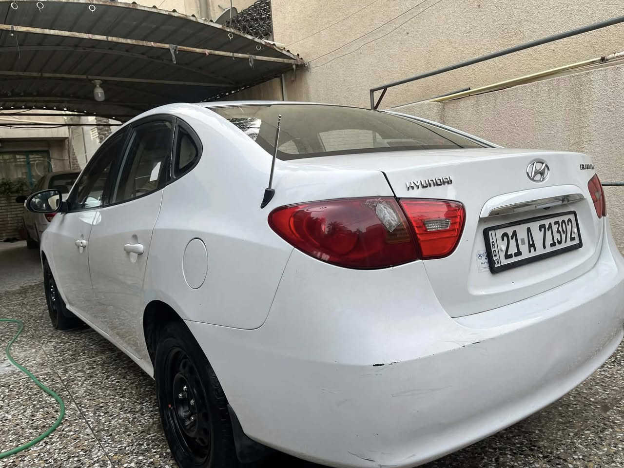 السلام عليكم 
النترا 2011 خليجي مكينه 2000 بيها اربع قطع صبغ بدون حادث قوي البچم كبس السياره بيها شخوط ورصعات الداخل كلش نظيف جاهزه كير محرك تبريد صدر تخم تاير جاهزه من كل شي مكان بغداد حي الخضراء ***********
السعر 100 ورقه
