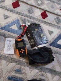 فاحص بطاريات • ١٢/٢٤ فولط • ٣-٢٠٠ أمبير