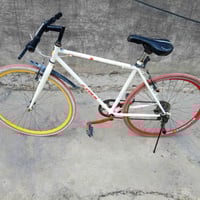 بايسكل سي 700 نضيف للبيع حجم 28 m. المكان بغداد السيدية للاتصال على ,0...