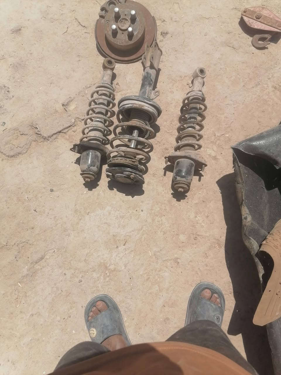 السلام عليكم نيفان تفصيخ للبيع العنوان بغداد سبع البور هذا رقمي ***********
